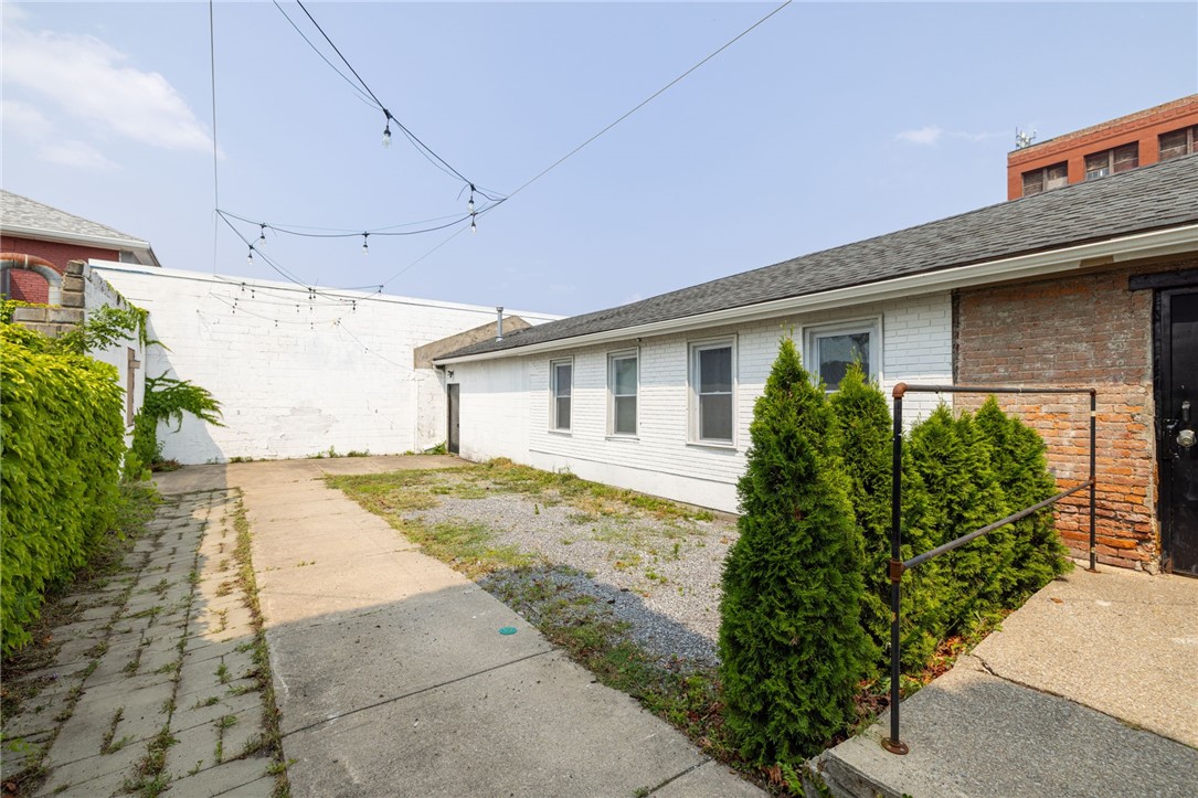 416 Central Avenue Rochester, NY 14605 - Photo 10 of 46