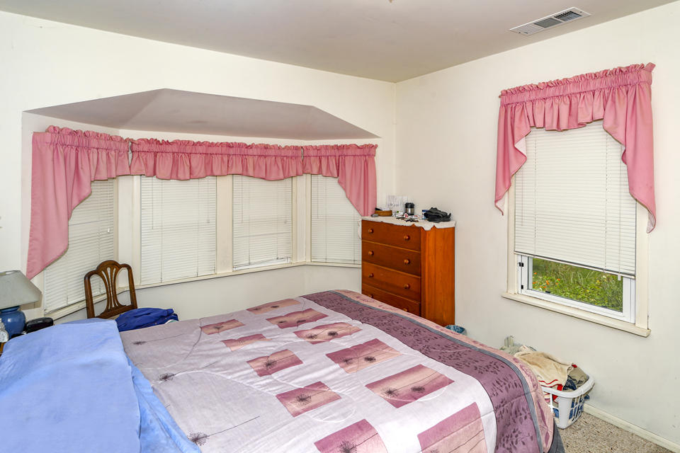 1720 Loop Road Fortuna, CA 95540 - Photo 21 of 51 19 2nd Bedroom