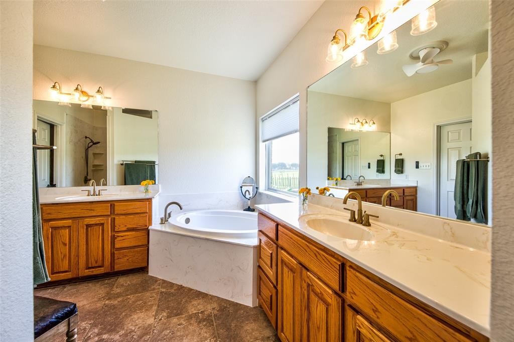 724 Zion Rhome, TX 76078 - Photo 23 of 40