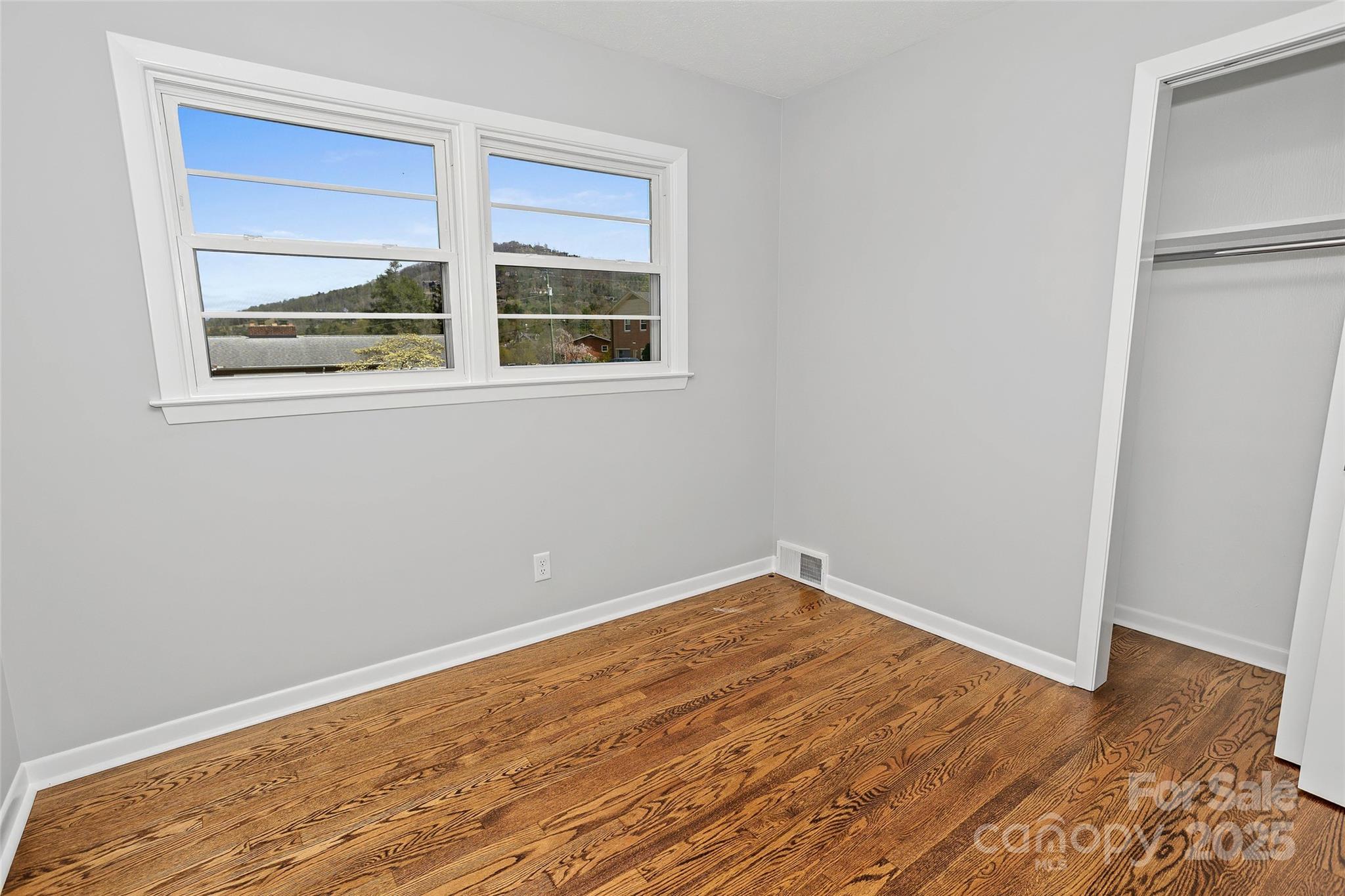 11 Allesarn Road Asheville, NC 28804 - Photo 23 of 48 Gallery Image 23