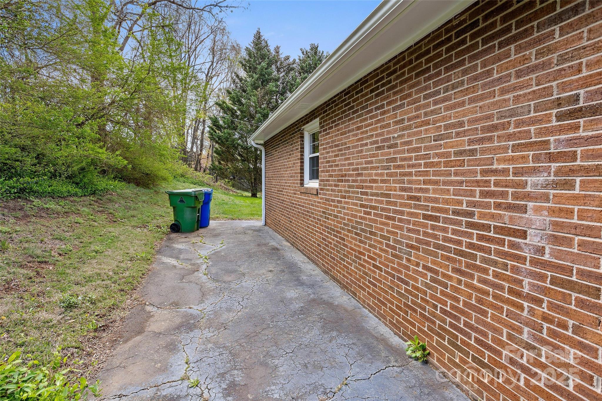 11 Allesarn Road Asheville, NC 28804 - Photo 41 of 48 Gallery Image 41