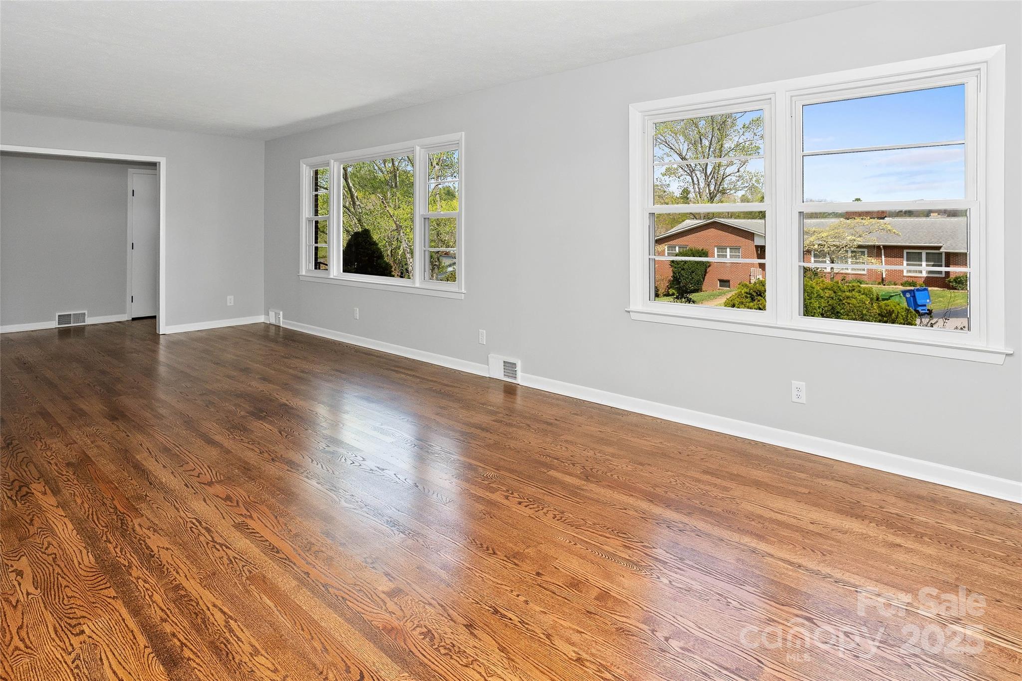 11 Allesarn Road Asheville, NC 28804 - Photo 8 of 48 Gallery Image 8