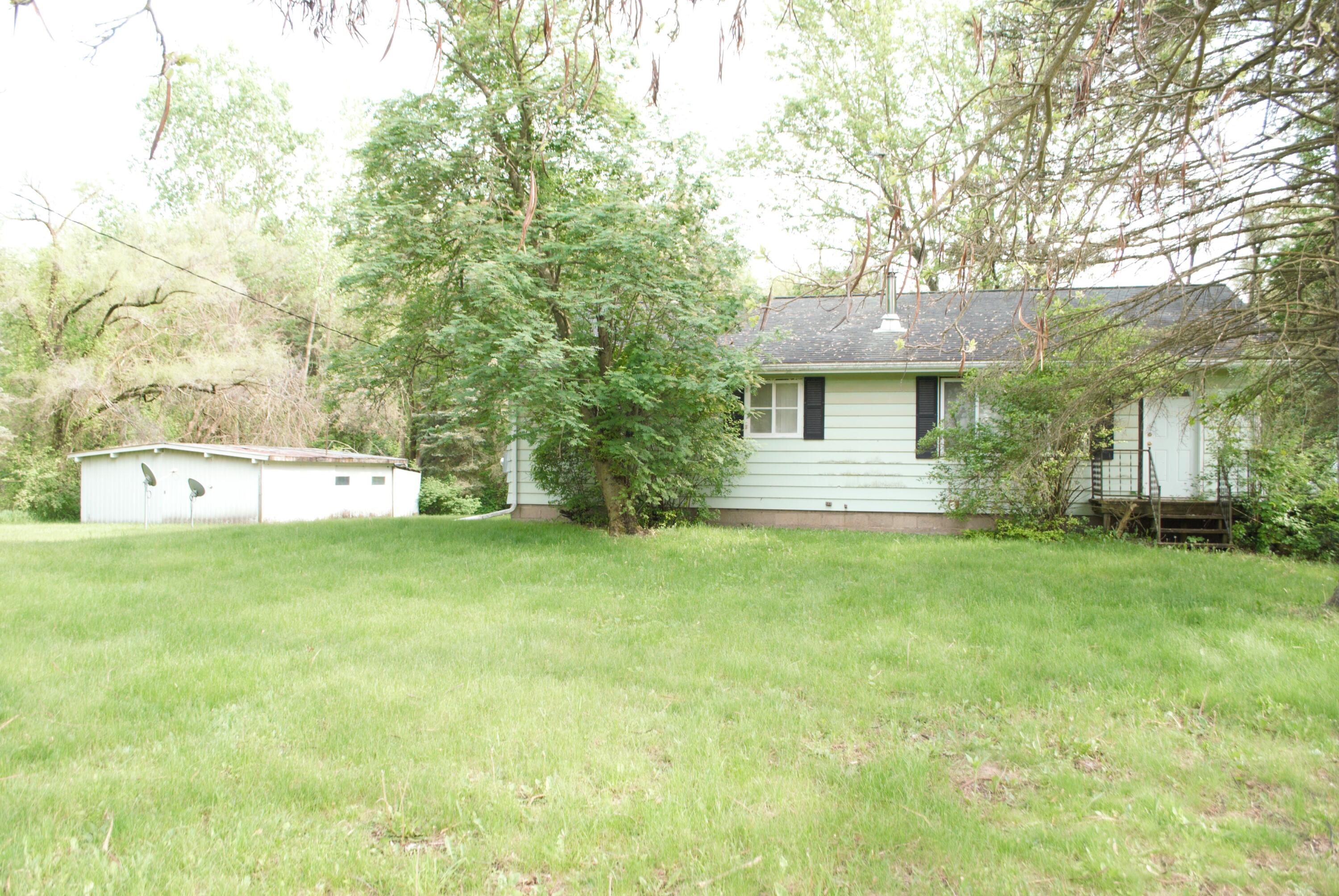 11429 Hieber Road Manchester, MI 48158 - Photo 1 of 19 DSC_0458
