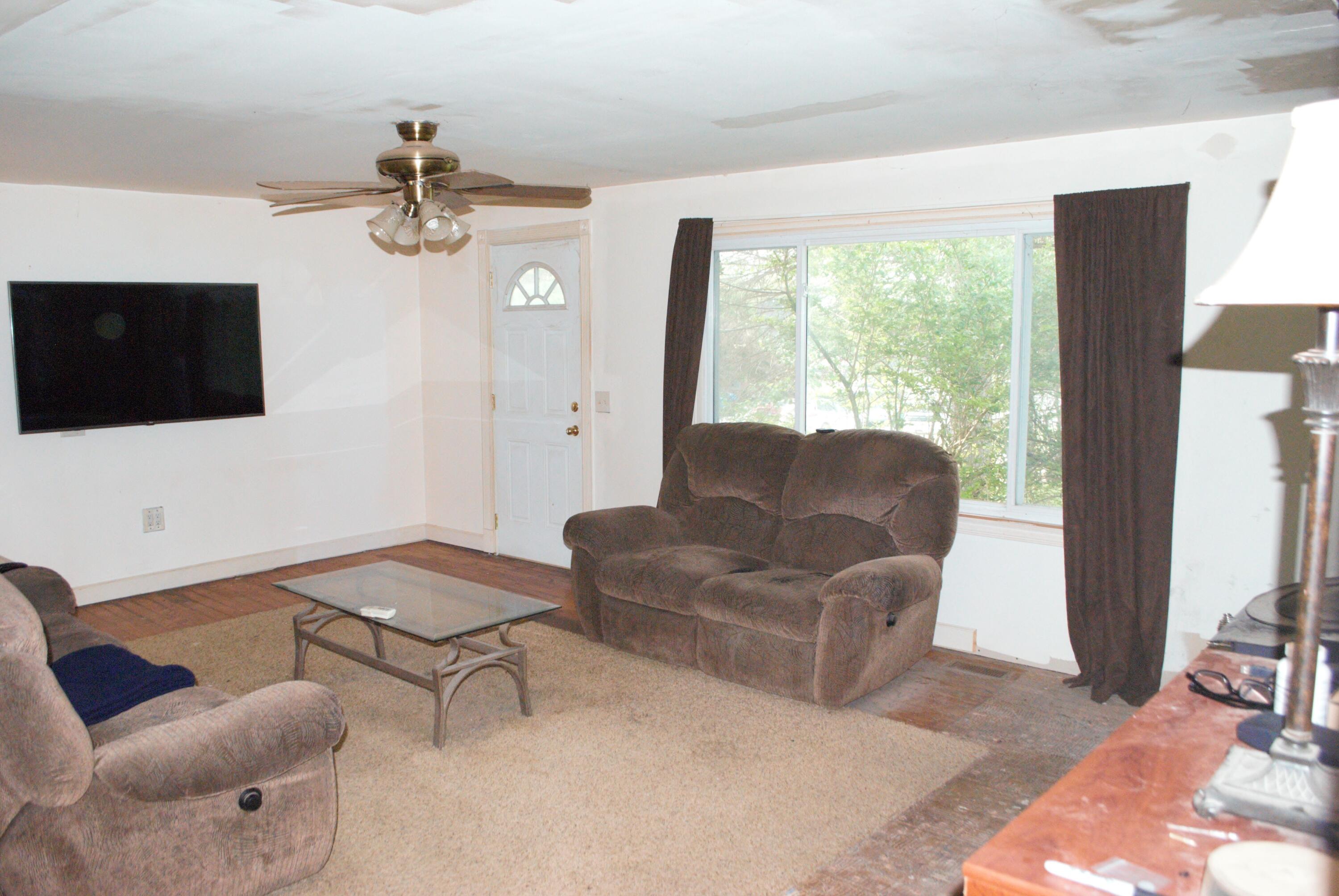 11429 Hieber Road Manchester, MI 48158 - Photo 5 of 19 DSC_0464