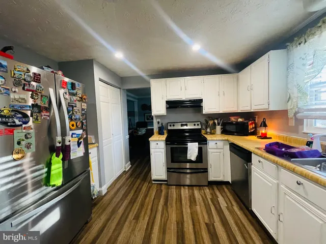 $3,300 | 13200 Cabinwood Drive, Silver Spring, MD 20904