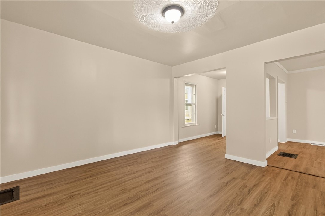 344 Tremont Street Rochester, NY 14608 - Photo 17 of 37