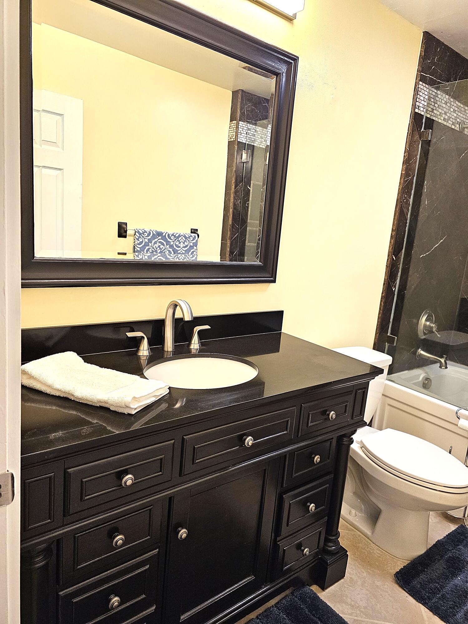 12575 52nd Road North The Acreage, FL 33411 - Photo 34 of 65 Guest Bath