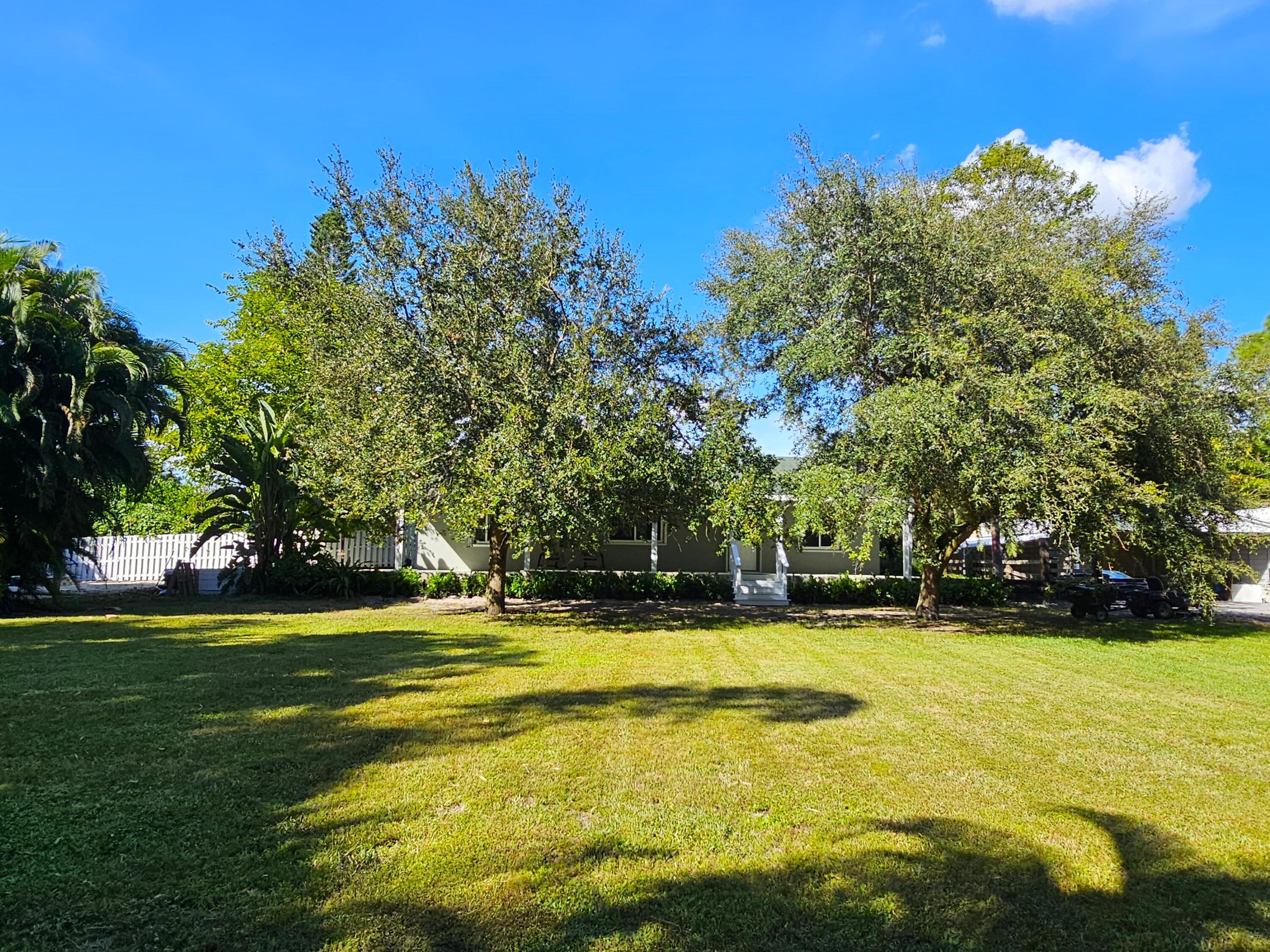 12575 52nd Road North The Acreage, FL 33411 - Photo 7 of 65 Front of home