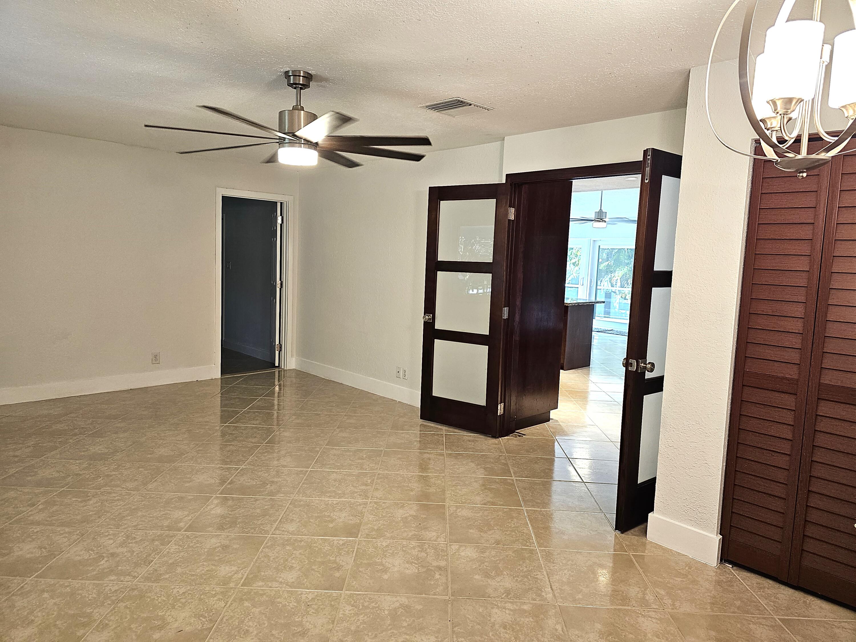 12575 52nd Road North The Acreage, FL 33411 - Photo 10 of 65 Living Room