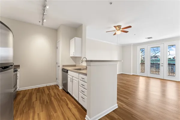 $325,000 | 1000 Providence Place, Unit 303, Providence, RI 02903