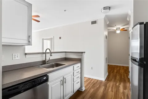 $325,000 | 1000 Providence Place, Unit 303, Providence, RI 02903
