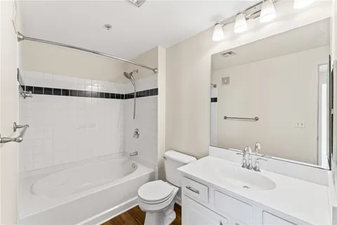 $325,000 | 1000 Providence Place, Unit 303, Providence, RI 02903