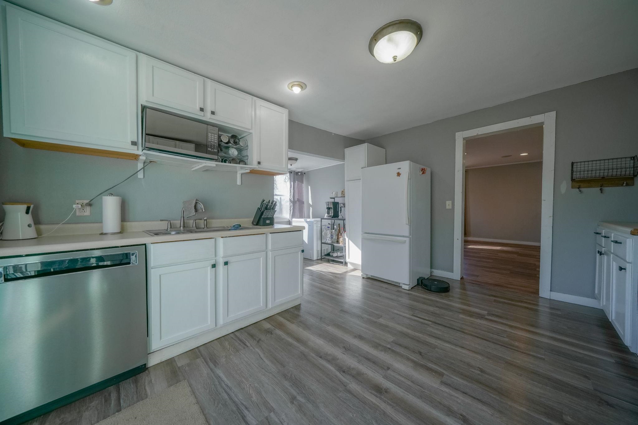 302 South Prairie Avenue Polo, IL 61064 - Photo 9 of 31