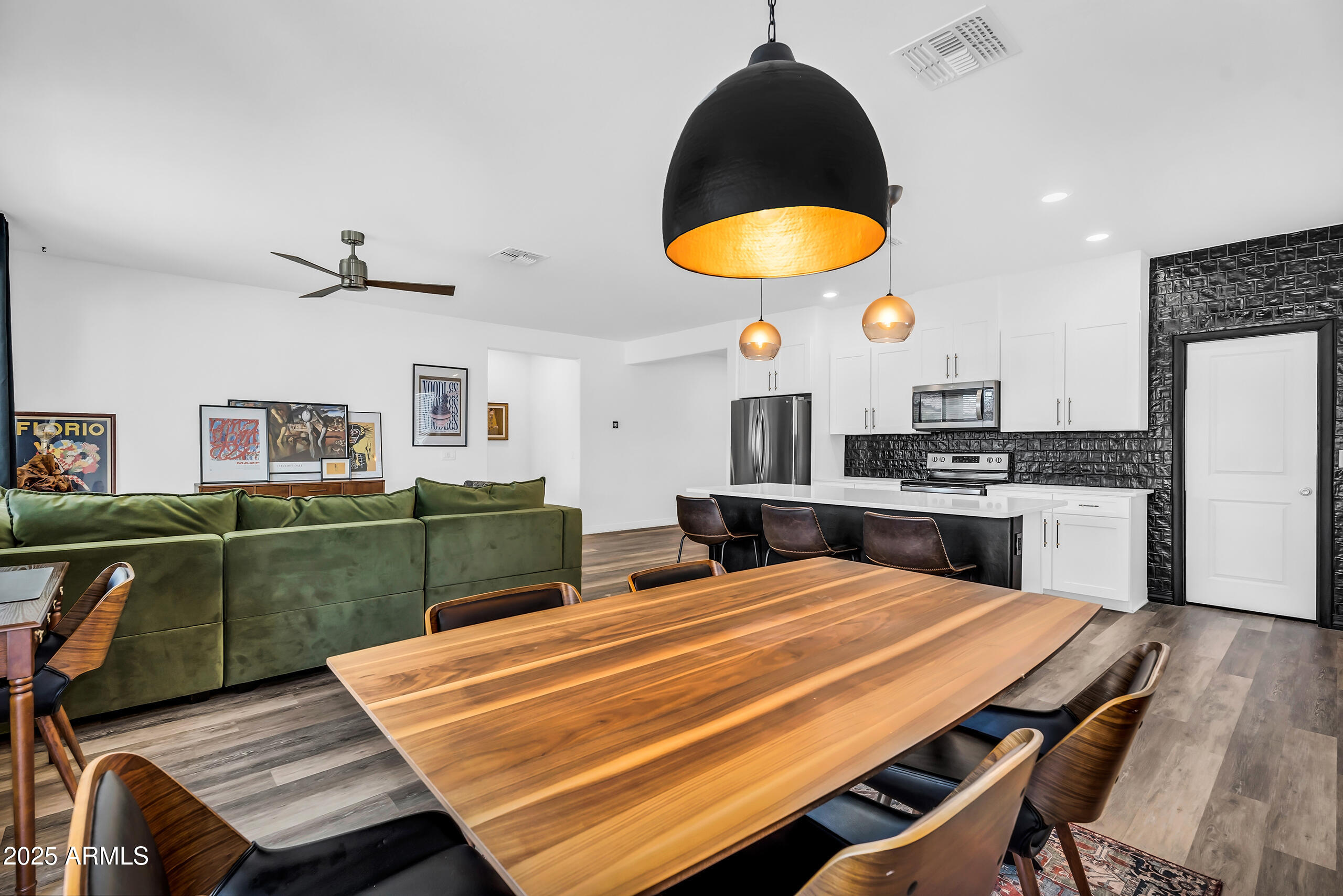 1747 East Grove Street Phoenix, AZ 85040 - Photo 13 of 38 16-print-9