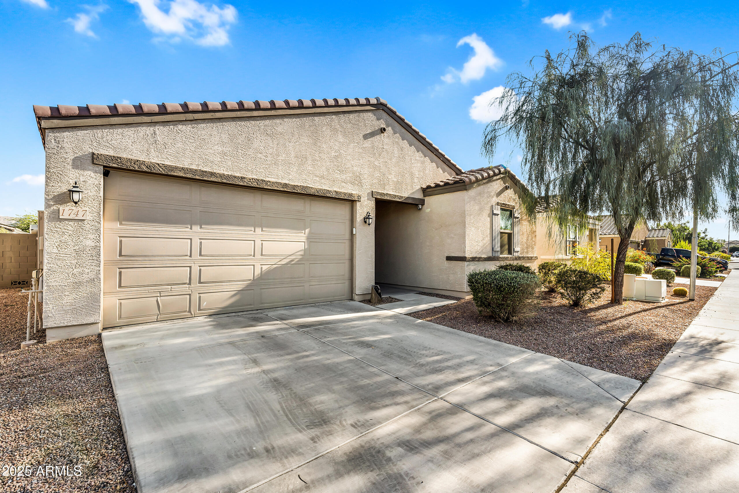 1747 East Grove Street Phoenix, AZ 85040 - Photo 2 of 38 3-print-2