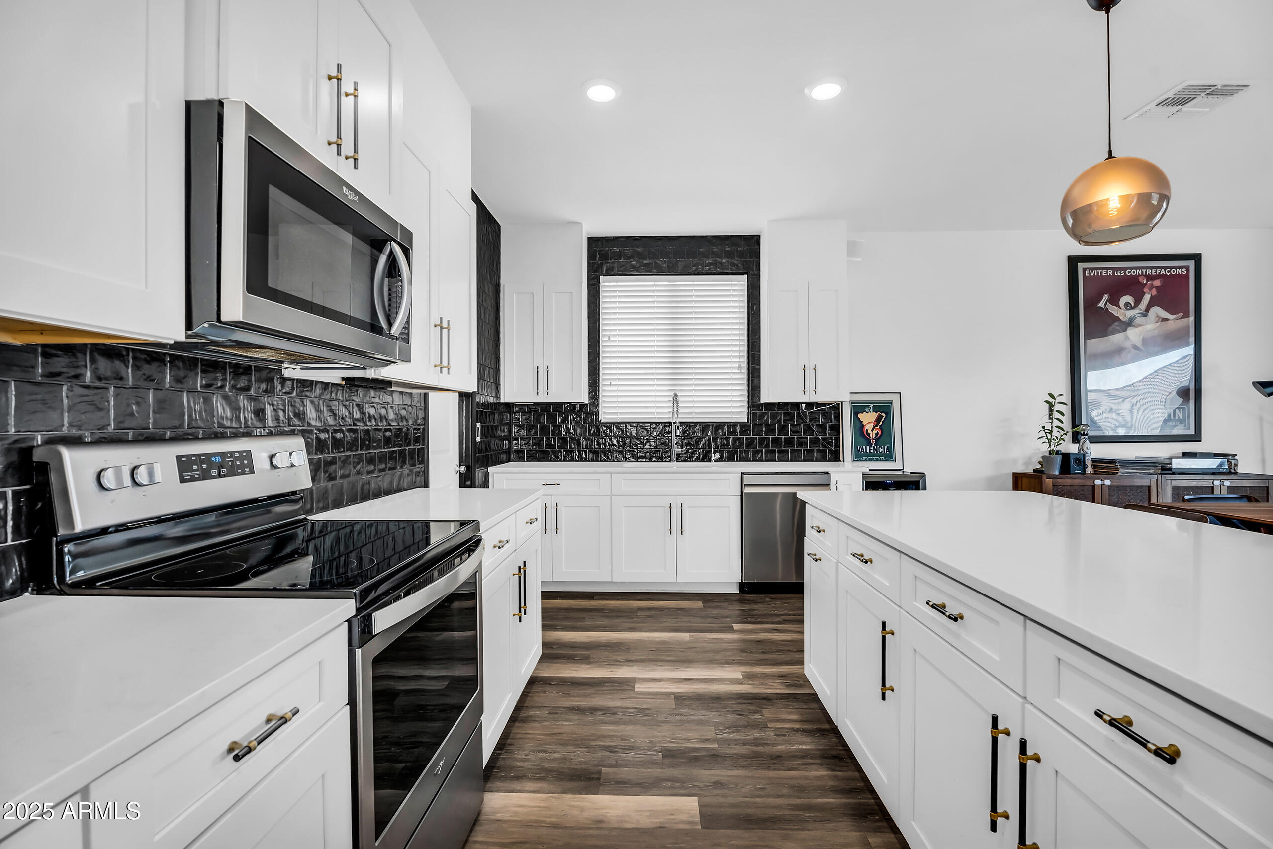 1747 East Grove Street Phoenix, AZ 85040 - Photo 8 of 38 10-print-12