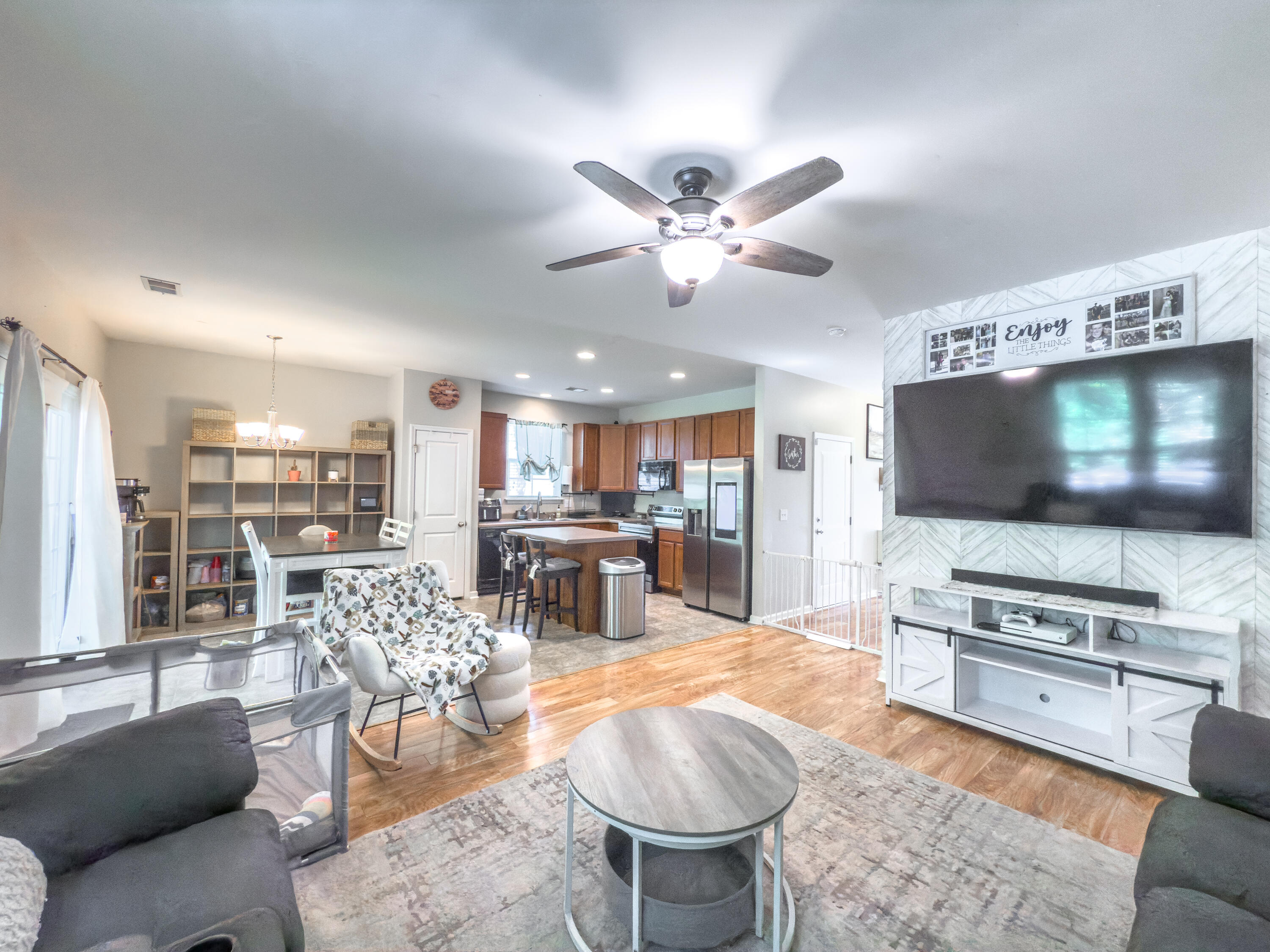 498 Stoney Field Drive Moncks Corner, SC 29461 - Photo 5 of 26 IMG_0403