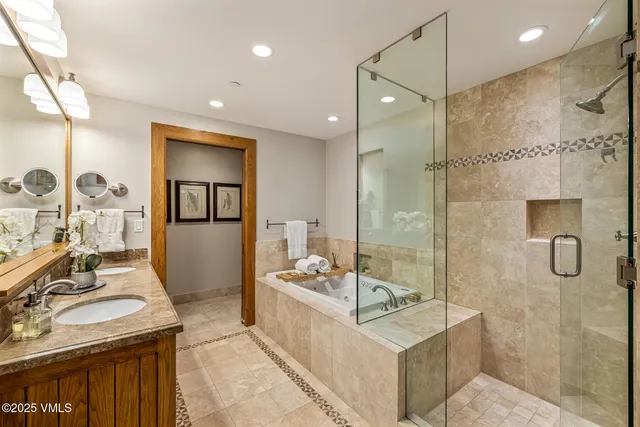 $6,925,000 | 50 Peak View, Unit 310, Avon, CO 81620