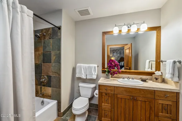 $6,925,000 | 50 Peak View, Unit 310, Avon, CO 81620