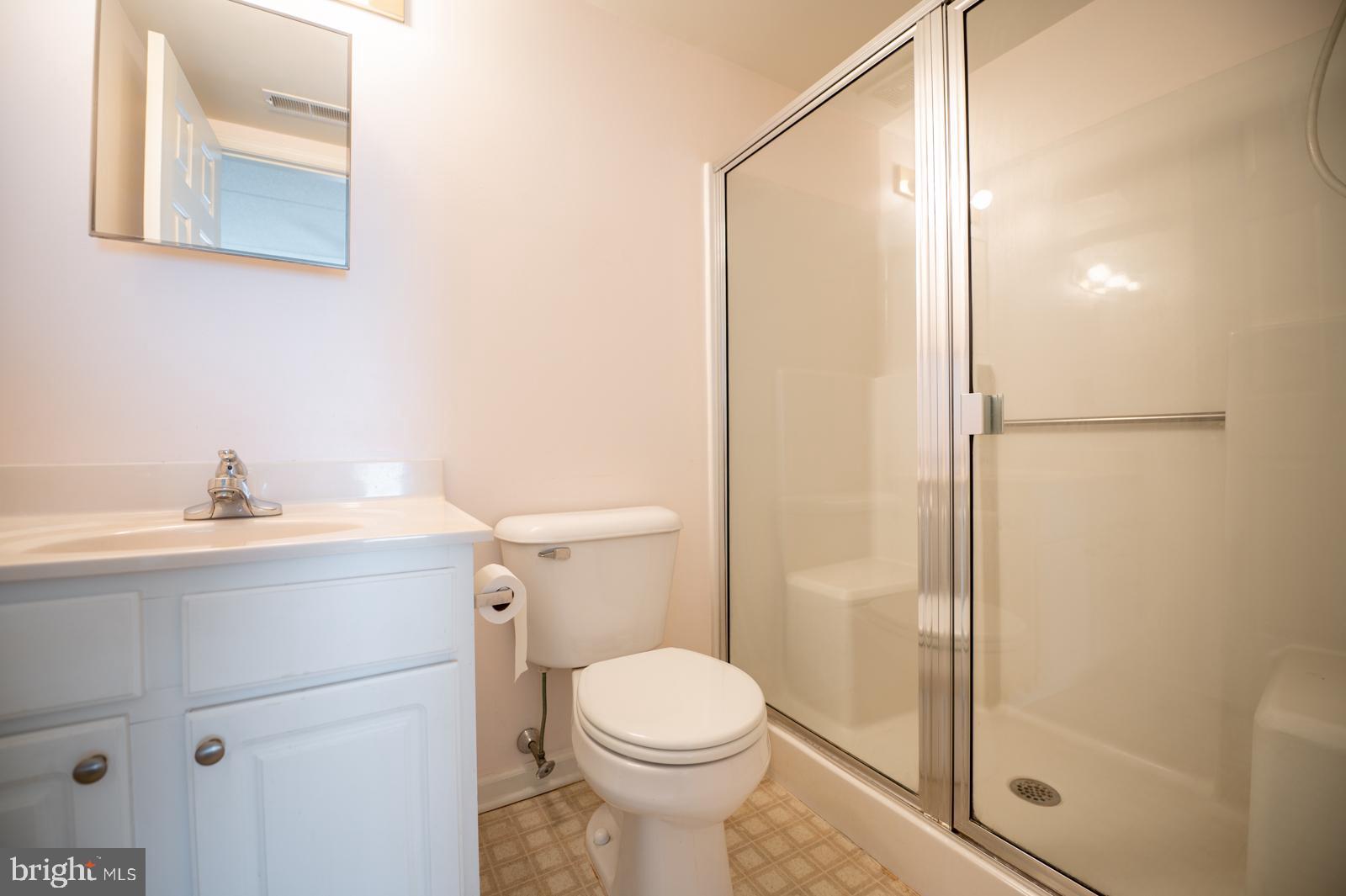 516 Brandon Road Norristown, PA 19403 - Photo 21 of 29 Shower