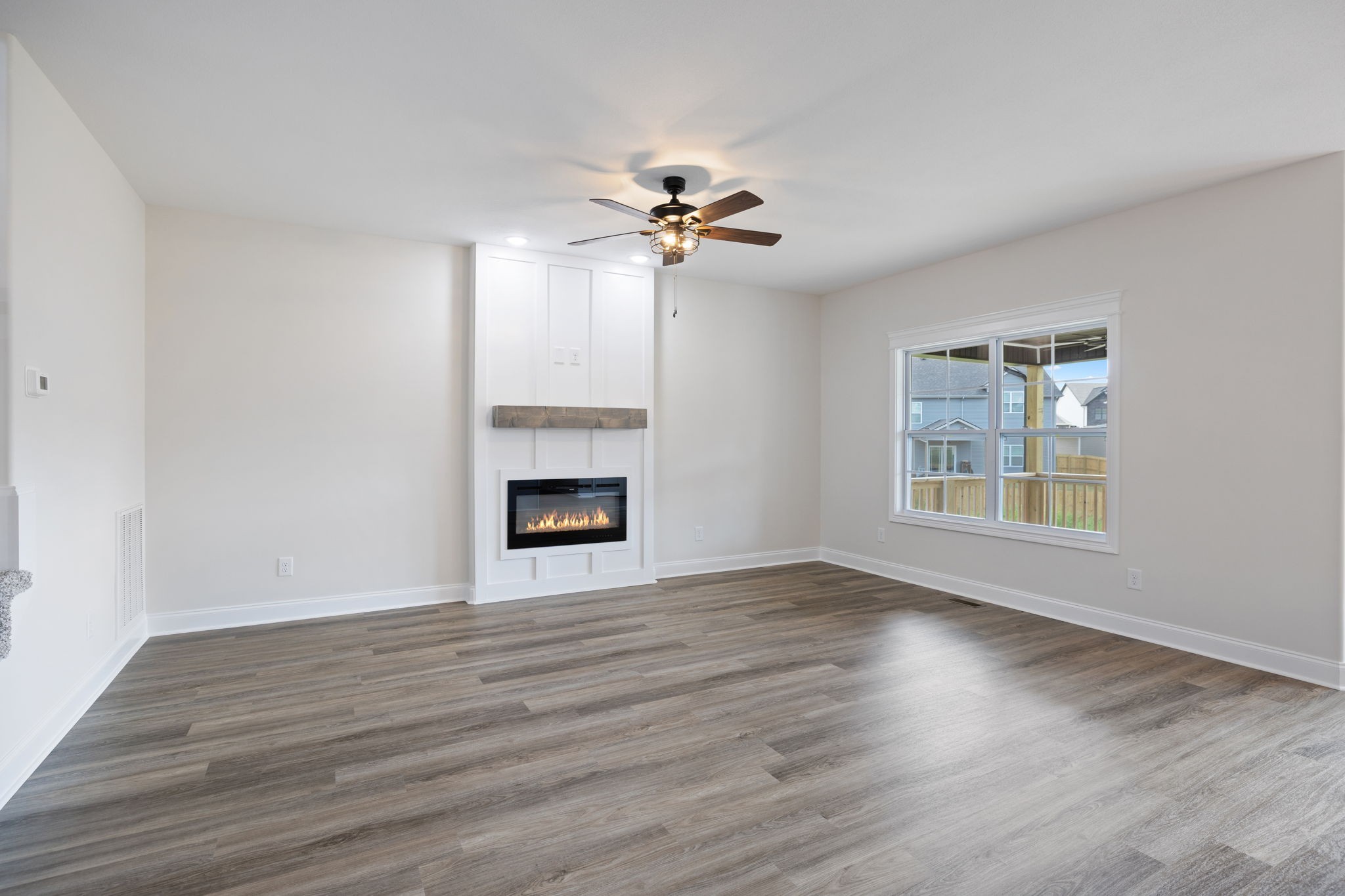 853 Burley Barn Road Clarksville, TN 37042 - Photo 11 of 56
