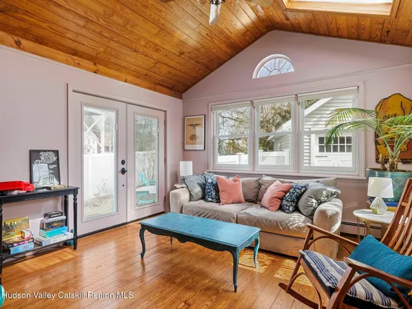 $425,000 | 29 Elizabeth Street, Saugerties, NY 12477