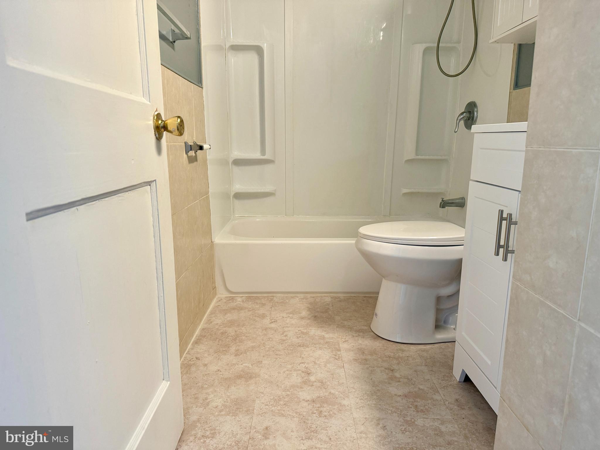 1715 Manor Road Dundalk, MD 21222 - Photo 15 of 23 Gallery Image 15