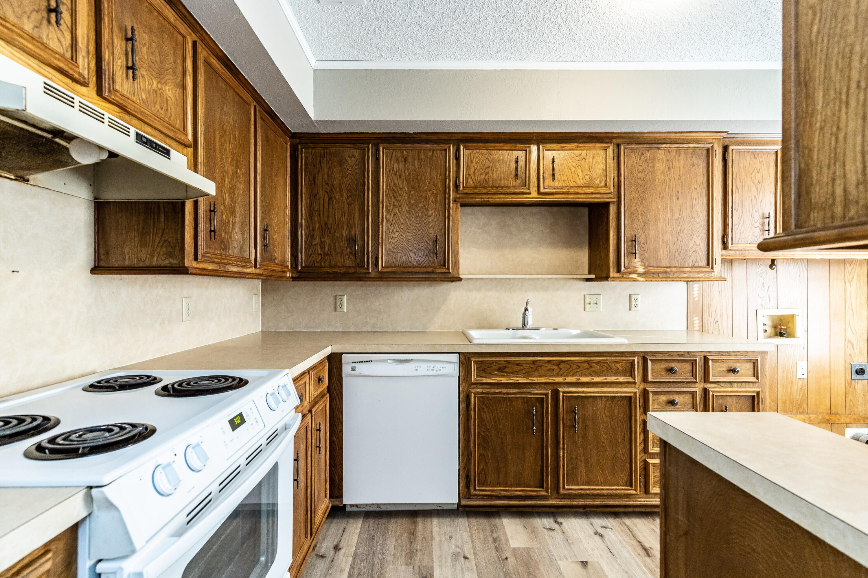 7406 Waco Avenue, Unit D Lubbock, TX 79423 - Photo 6 of 16 8