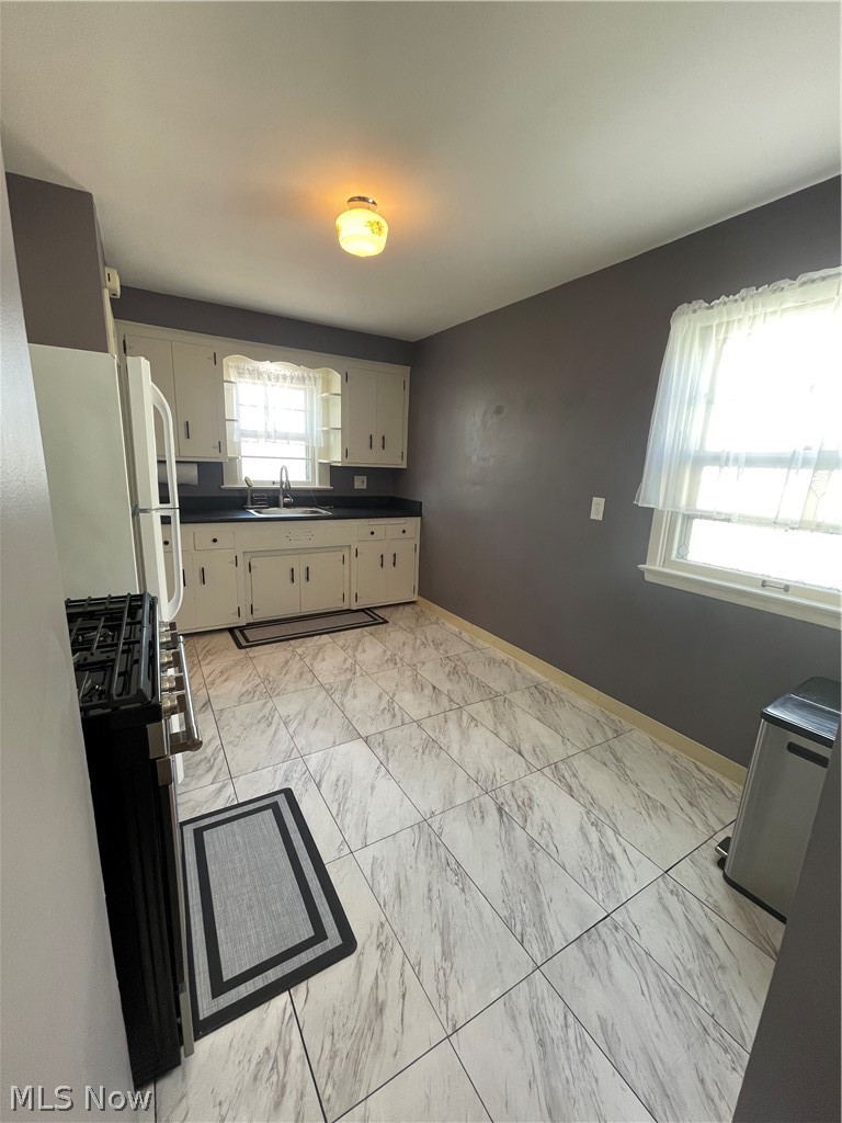 30129 Barjode Road Willowick, OH 44095 - Photo 9 of 44 Gallery Image 9