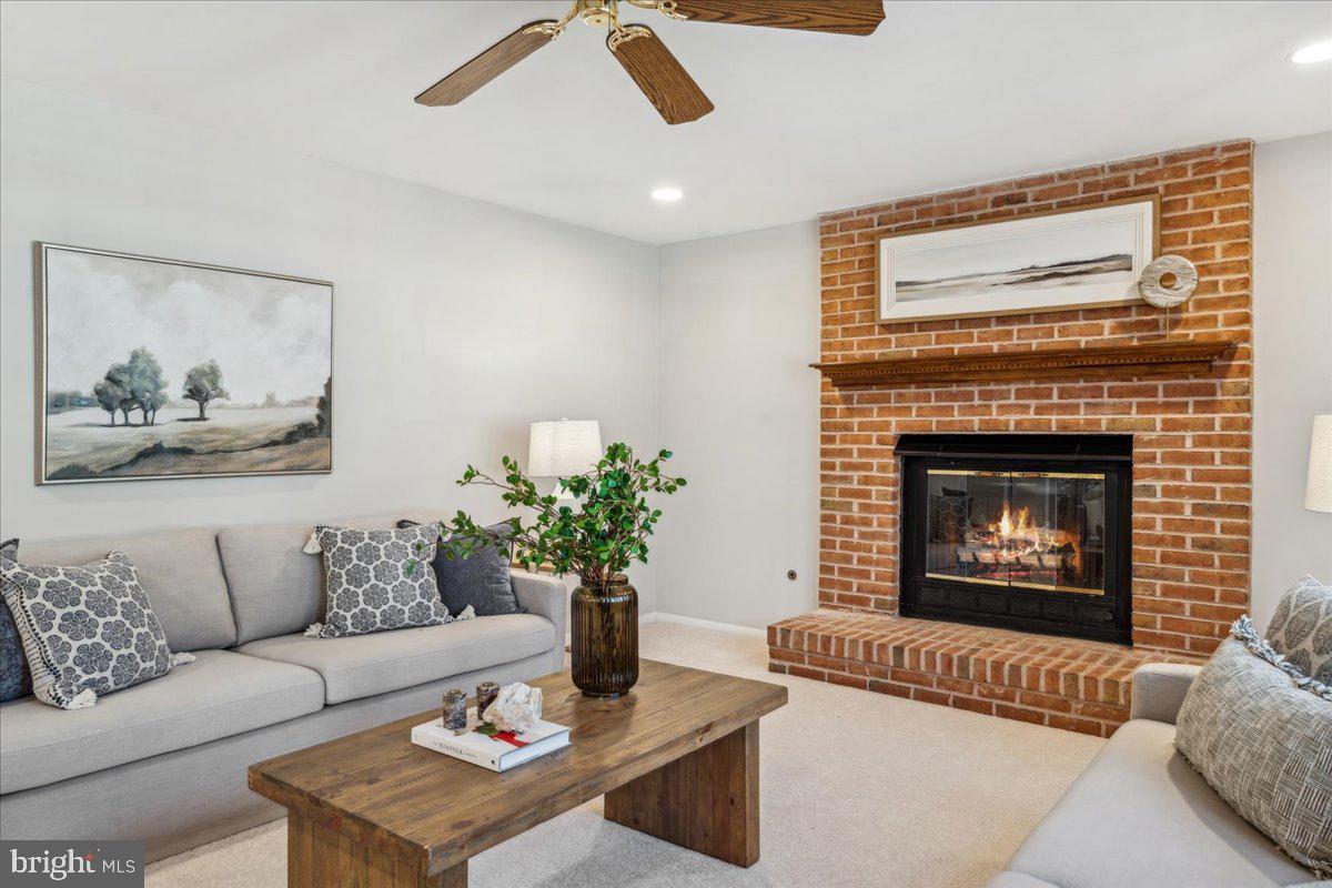 12417 Rock Ridge Road Herndon, VA 20170 - Photo 18 of 43 Gallery Image 18