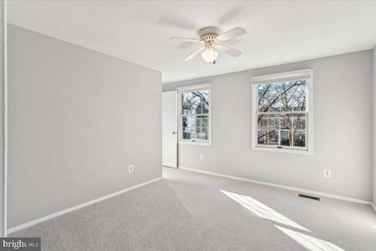 12417 Rock Ridge Road Herndon, VA 20170 - Photo 26 of 43 Gallery Image 26