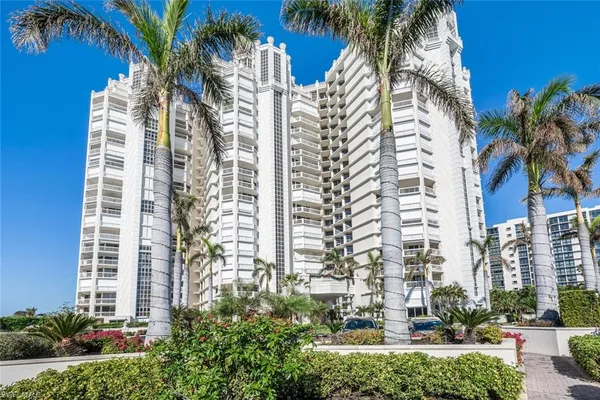 $32,000 | 4021 Gulf Shore Boulevard North, Unit 702, Naples, FL 34103