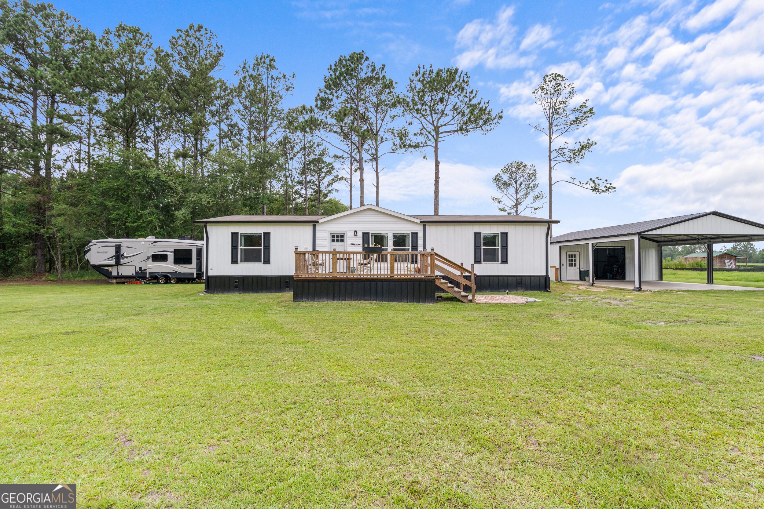524 Smith Road Waycross, GA 31503 - Photo 1 of 33