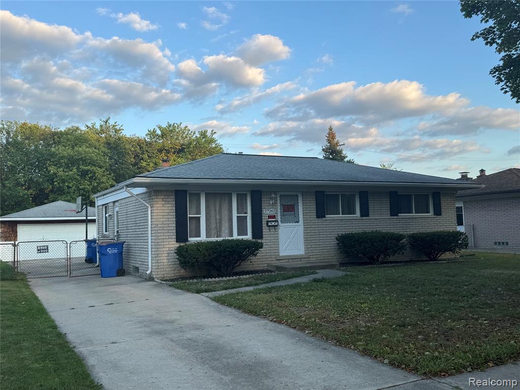 27262 Welsh Drive Warren, MI 48092 - Photo 3 of 15