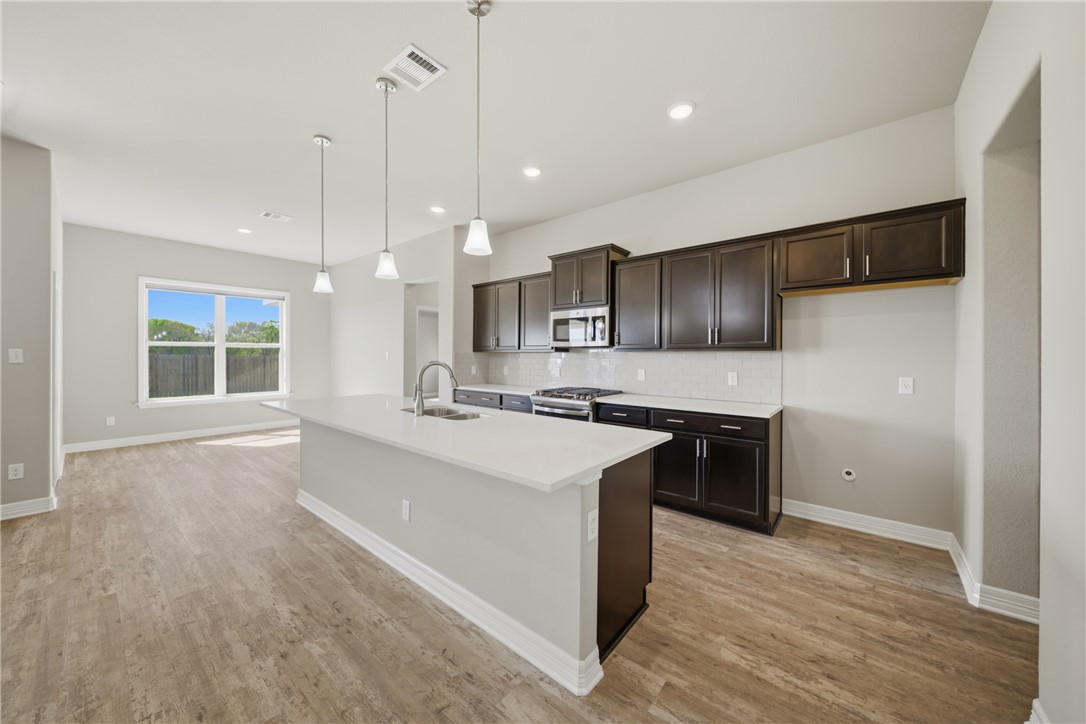 3019 Wolfpack Loop Bryan, TX 77808 - Photo 13 of 36