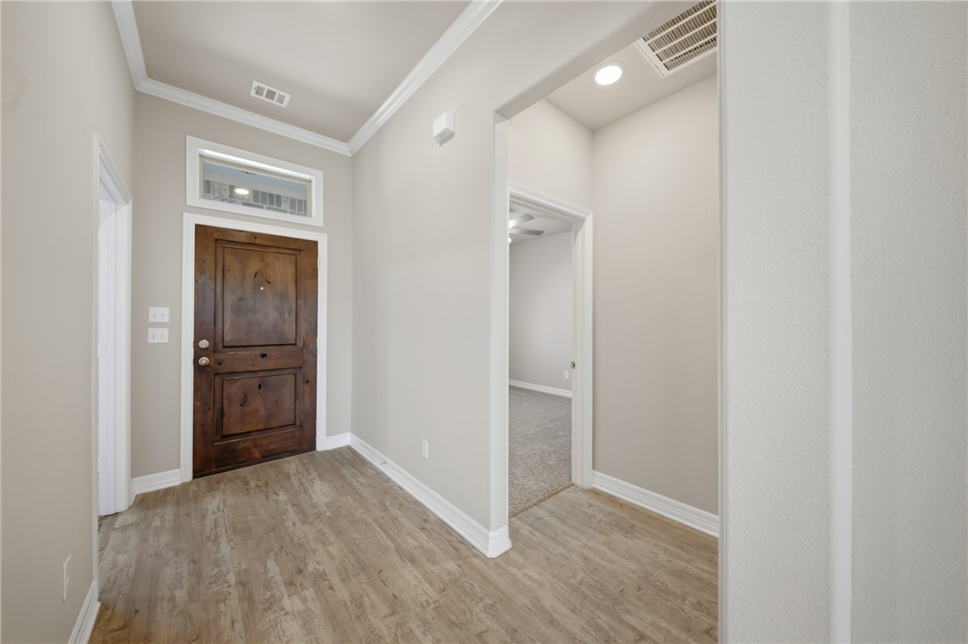 3019 Wolfpack Loop Bryan, TX 77808 - Photo 8 of 36