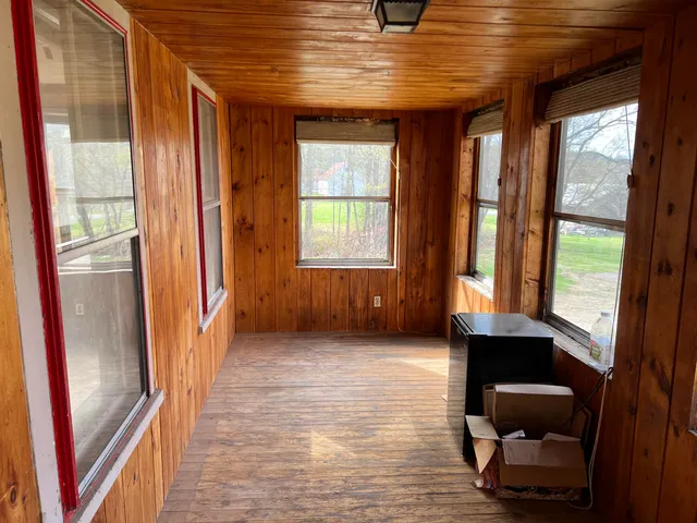 $58,900 | 26 South Railroad Street, Roxbury, ME 04275