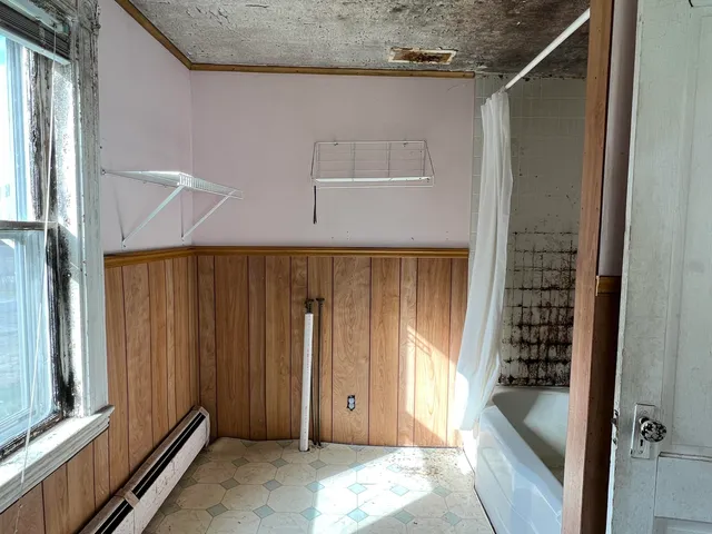 $58,900 | 26 South Railroad Street, Roxbury, ME 04275