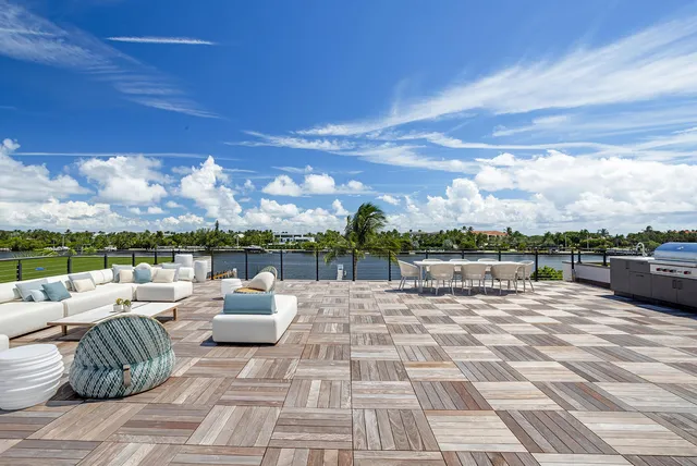 $21,000,000 | 1422 Southeast Atlantic Drive, Lantana, FL 33462