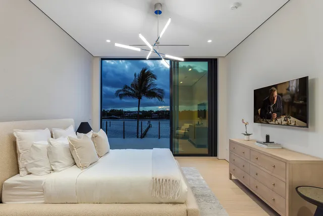 $21,000,000 | 1422 Southeast Atlantic Drive, Lantana, FL 33462