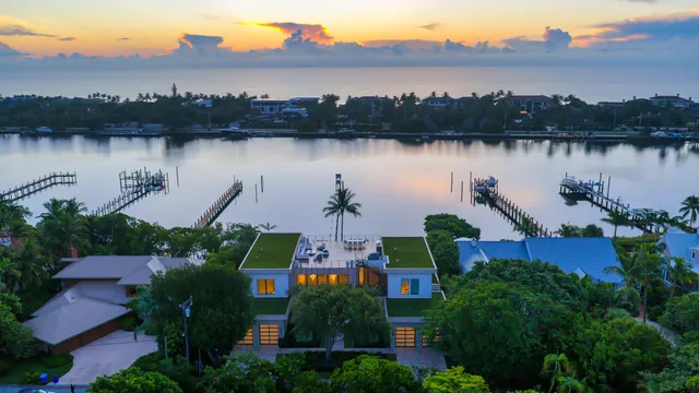 $21,000,000 | 1422 Southeast Atlantic Drive, Lantana, FL 33462