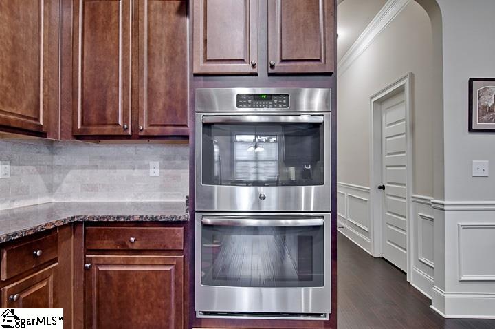 328 Stoneleigh Road Simpsonville, SC 29681 - Photo 13 of 35 Gallery Image 13