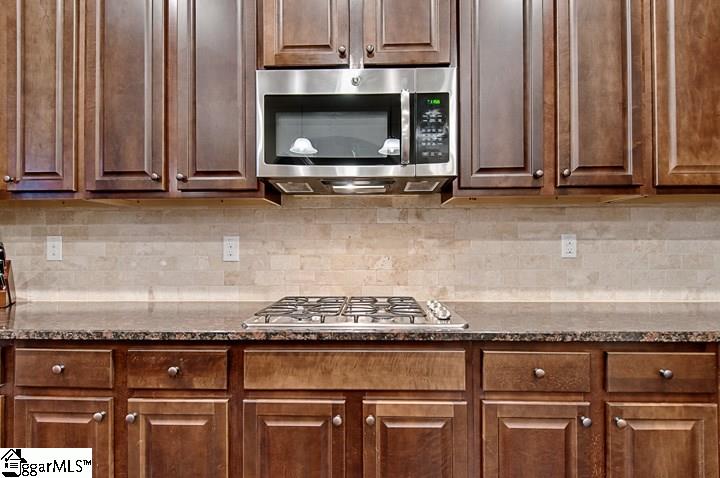328 Stoneleigh Road Simpsonville, SC 29681 - Photo 14 of 35 Gallery Image 14