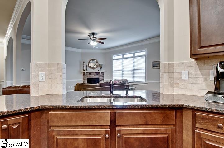 328 Stoneleigh Road Simpsonville, SC 29681 - Photo 15 of 35 Gallery Image 15