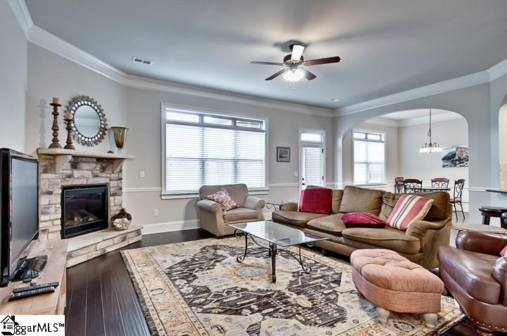 328 Stoneleigh Road Simpsonville, SC 29681 - Photo 8 of 35 Gallery Image 8