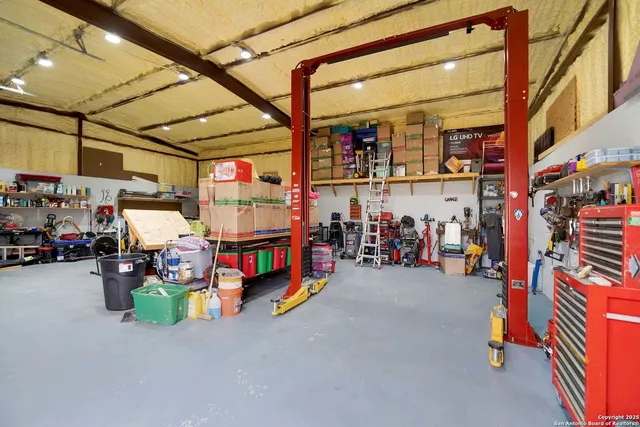 $675,000 | 1173 Cr 421, Hondo, TX 78861