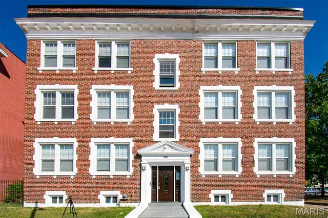 $1,699,000 | 710 Leland Avenue, University City, MO 63130