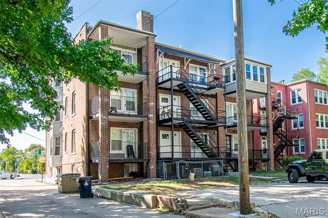 $1,699,000 | 710 Leland Avenue, University City, MO 63130