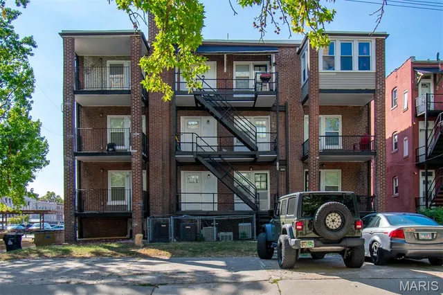 $1,699,000 | 710 Leland Avenue, University City, MO 63130