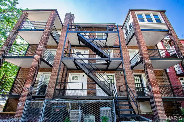 $1,699,000 | 710 Leland Avenue, University City, MO 63130